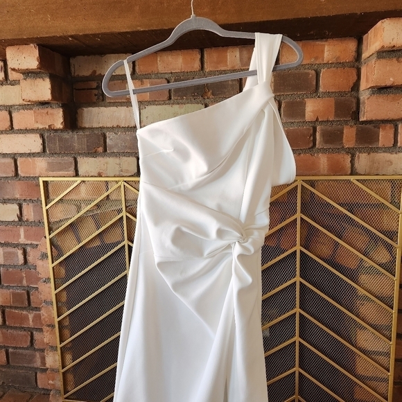 Noel & Jean X Katie May Regal One Shoulder Trumpet Wedding Dress - Picture 3 of 14